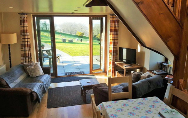 Nant yr Onnen B&B and Ysgubor Holiday Cottage