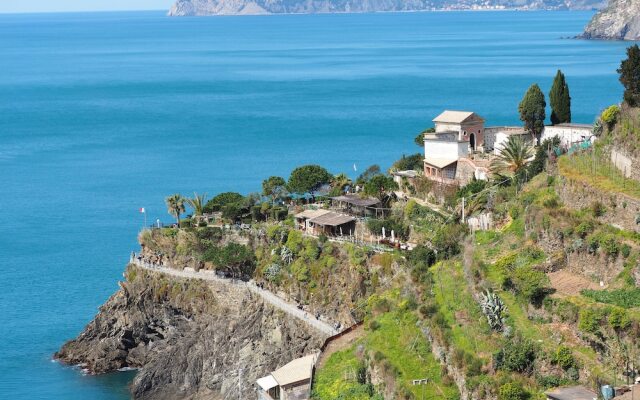 L'Artista Exclusive Sea View Apartment