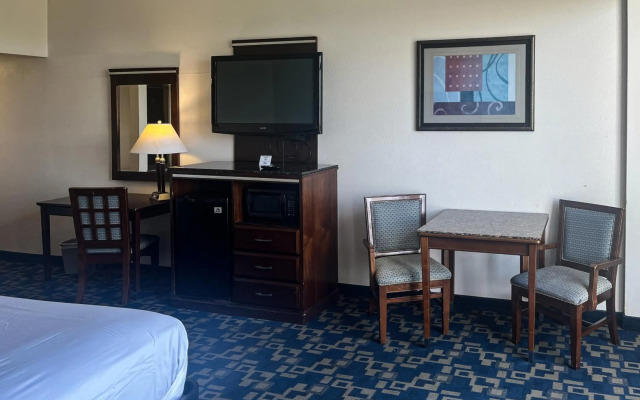 Motel 6 Oceanside, CA Marina / Camp Pendleton