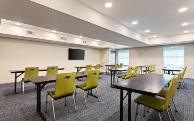 Holiday Inn Express and Suites Jacksonville East by IHG