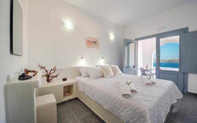 Pancratium Villas & Suites