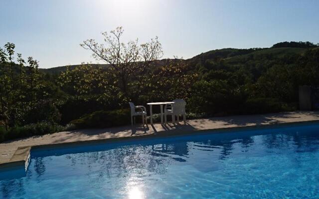 Hotel La Bastie D Urfe