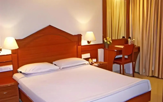 Hotel Nandhini - Minerva Circle