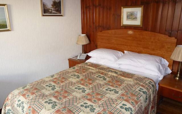 Somerton House Hotel