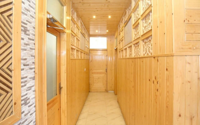 OYO 12170 Home Rustic Villa Kasauli