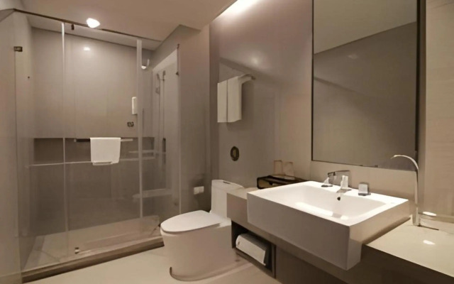 Homeinn Plus Hotel (Shanghai Pudong Airport)
