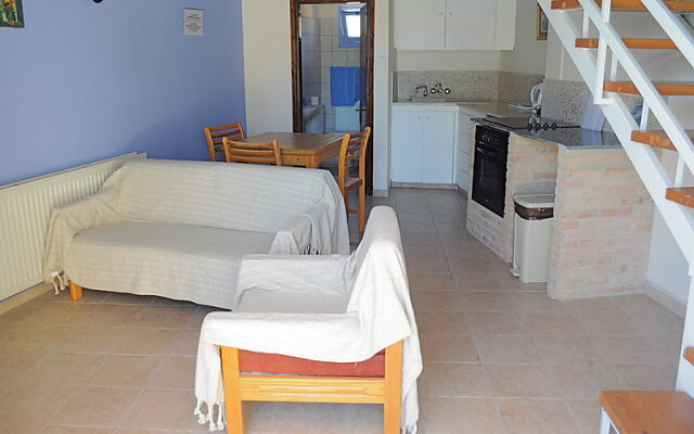 Danae House