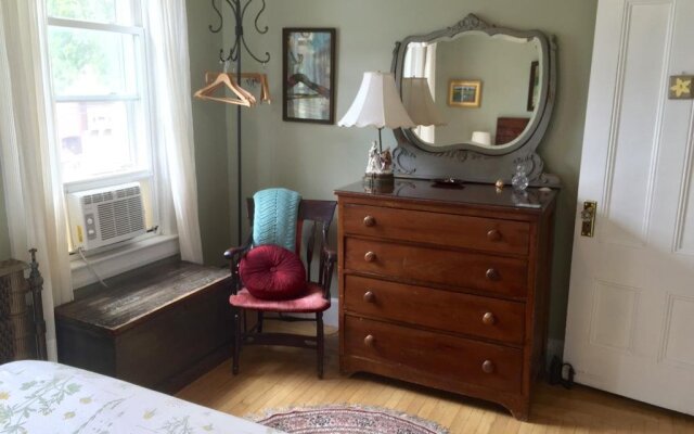 Harrington House Bed & Breakfast