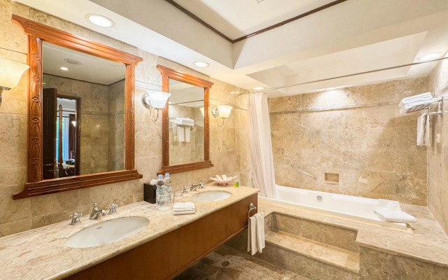 Lorin Solo Hotel