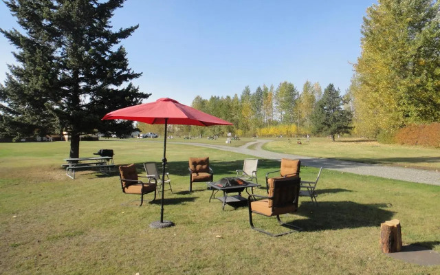 Airport Inn Motel & RV Park