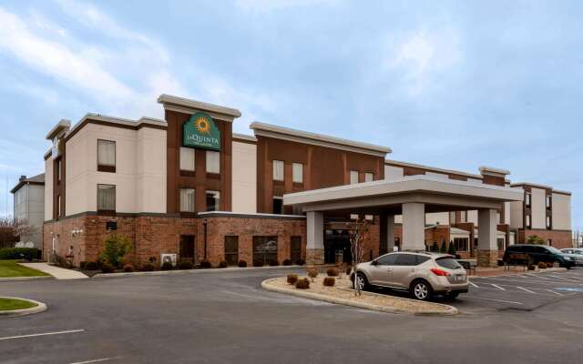 La Quinta Inn & Suites by Wyndham Columbus - Grove City