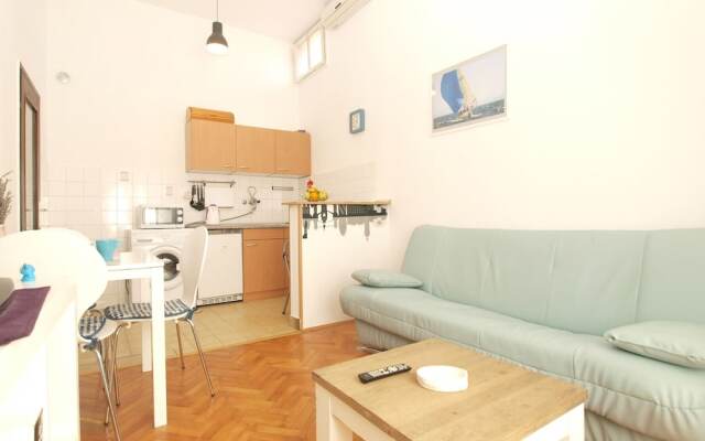 Apartment 1636