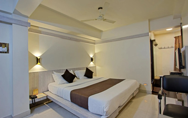 Mannars Residency