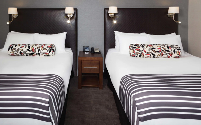 Sandman Signature Edmonton South Hotel