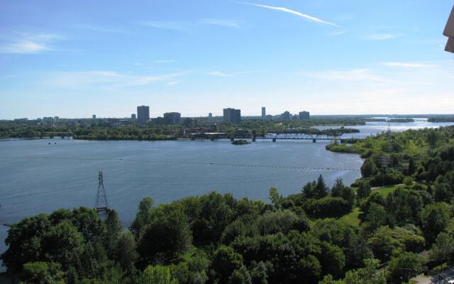 Hôtel Chateauneuf Gatineau—Ottawa