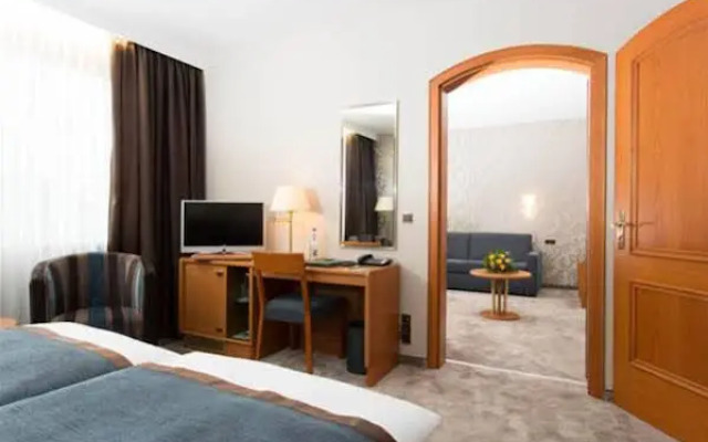 Kurparkhotel Bad Wilhelmshohe