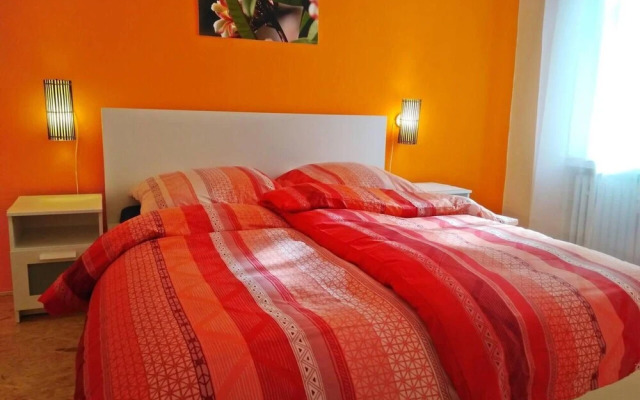 2bed Old Town Apt Sleeps 6 - Rooftop Terrace, Wifi