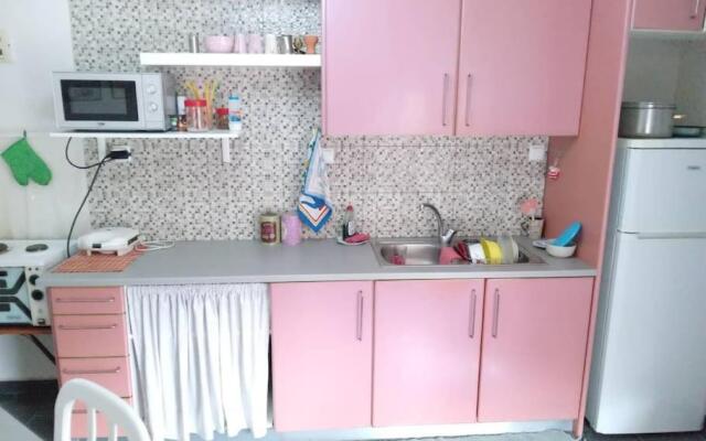 ΔΙΑΜΕΡΙΣΜΑ ΣΕ ΠΟΛΥΚΑΤΟΙΚΙΑ ΣΤΟ ΚΕΝΤΡΟ ΤΩΝ ΣεΡΡΩΝ ΚΩΝΣΤΑΝΤΙΝΟΥ ΣΤΑΜΟΥΛΗ 15