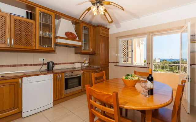 11 Marinha Two Bedroom Apt at Praia do Marinha