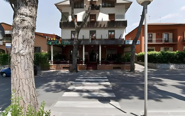 La Riviera