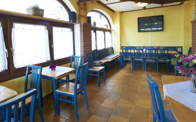 Gästehaus Weinhandl & Johnnys Pizzeria