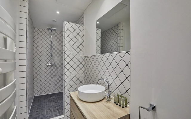 Superb 3 Bedroom Flat in the Center of Paris