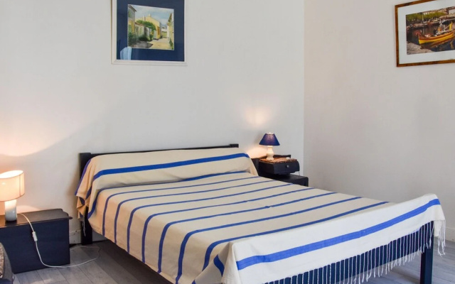 Spacious Holiday Home Near Sea in Loix