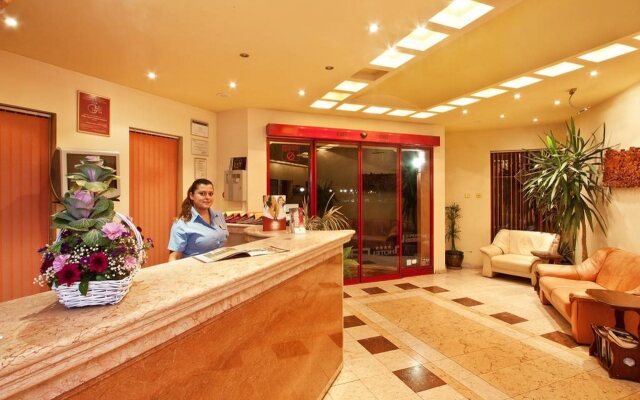 Saint George Hotel & Medical Spa