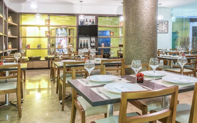 NH Cartagena Urban Royal