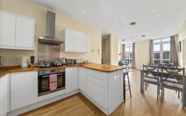 Luxury 2 Bedroom Apartments with Parking