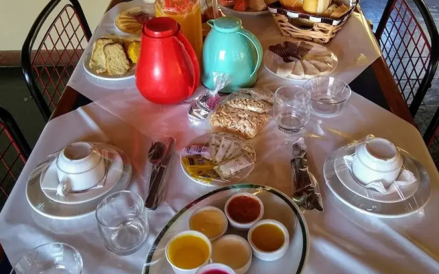 VELINN Recanto das Hortências Hotel