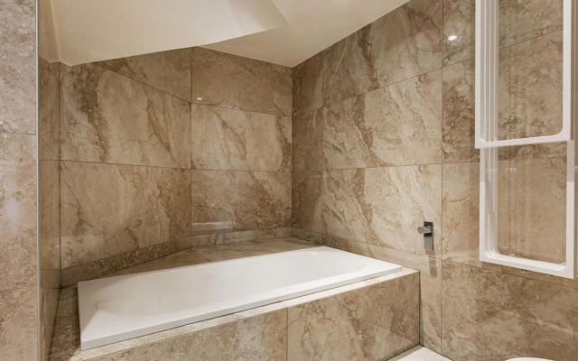 Lush holiday home in Varignana with bubble bath