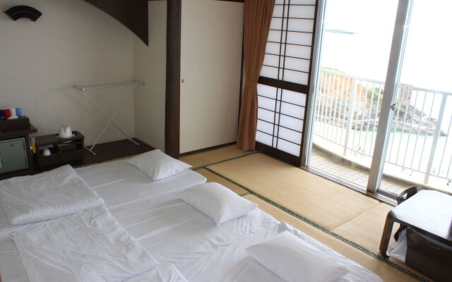 Hotel Miyuki Beach