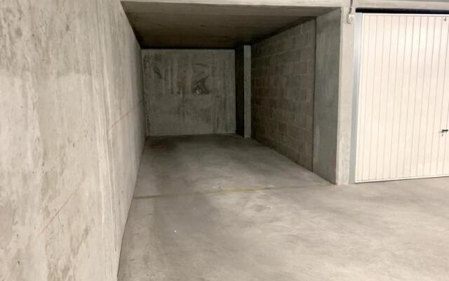 Beau studio tout confort au calme avec parking .