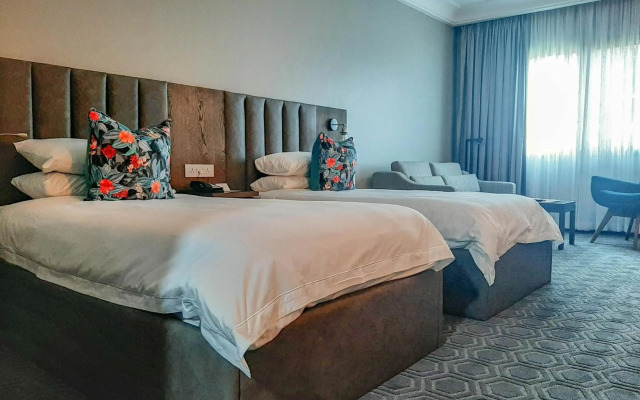 Fiesta Royale Hotel