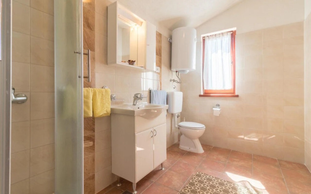 Amazing Home in Pula With Sauna, Wifi and 4 Bedrooms