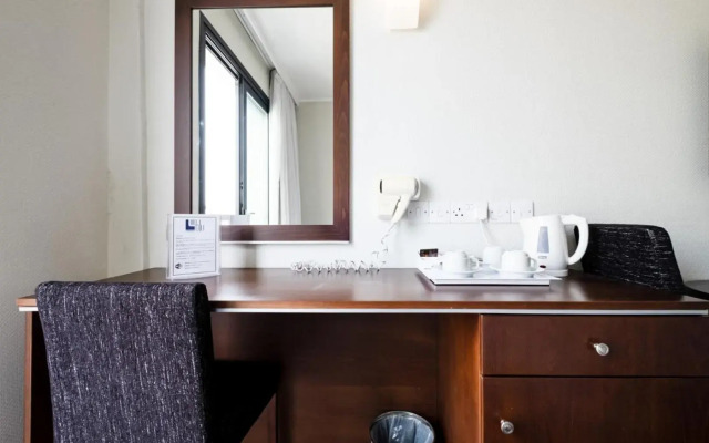 Livadhiotis City Hotel