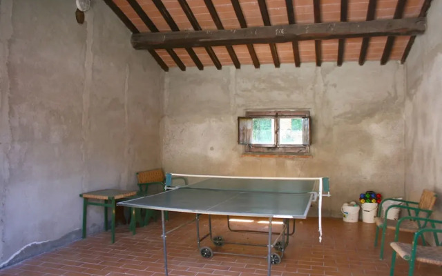 Wonderful private villa with WIFI, private pool, TV, pets allowed and parking, close to Arezzo