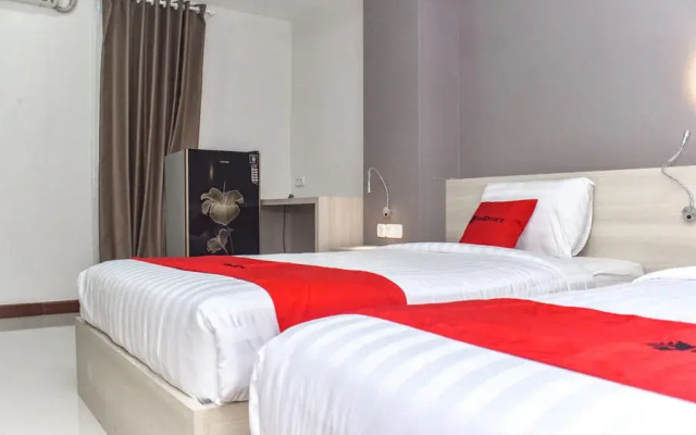 RedDoorz near Stasiun TVRI Surabaya 2