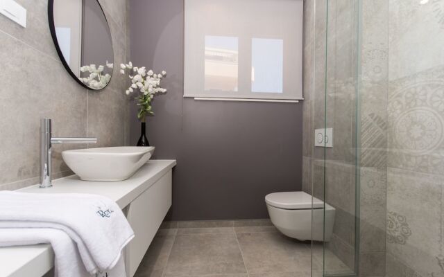 Luxury Apartments Royal M with Pool
