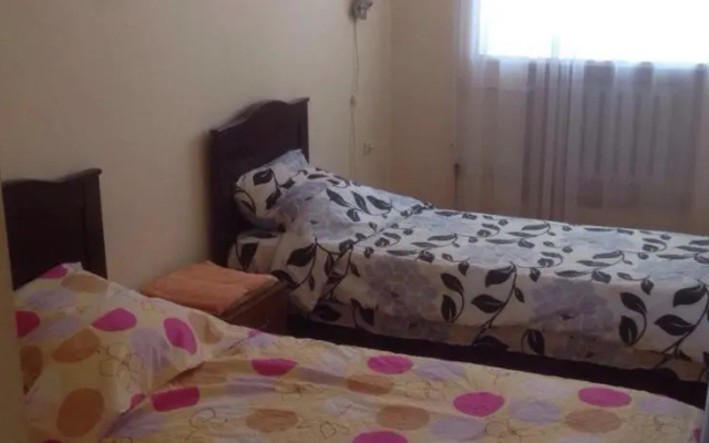 Guest House on per. Leningradskiy 8