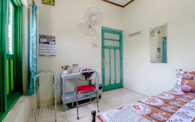 Bahagia Sederhana Home Stay - Hostel