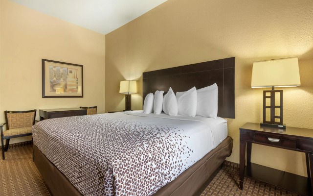 Best Western Bastrop Pines Inn