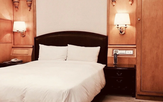 Daxin Hotel