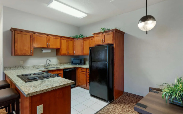 Best Western Plus Mill Creek Inn