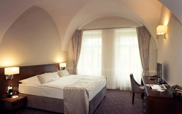 Hotel Ambassador