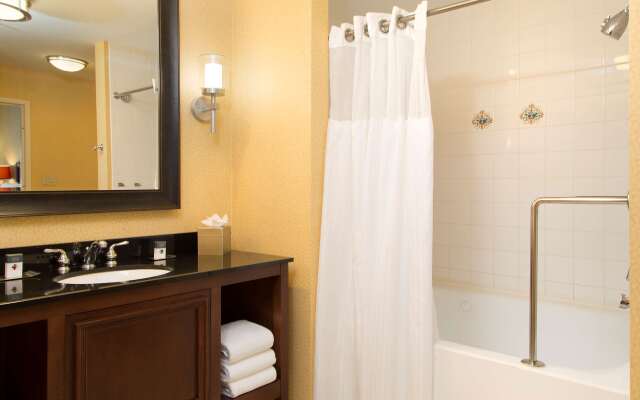 DoubleTree Suites by Hilton Hotel Lexington