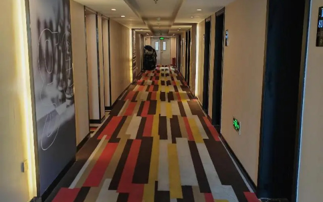 Ibis Hotel (Beijing Shichahai Drum Tower Street)