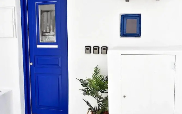 Whitelist Studio 1 in Mykonos Town