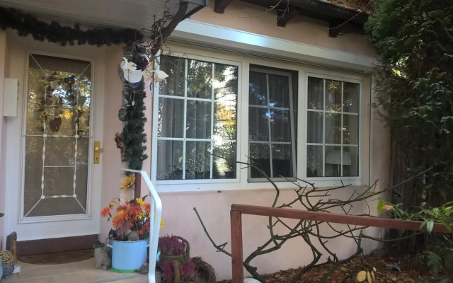 Gemütl. Ferienwohnung und Privatzimmer